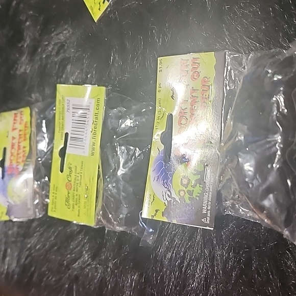 Assortment Cutouts - Multicolor. HALLOWEEN 5 PACKAGES-- NWT - Picture 9 of 10